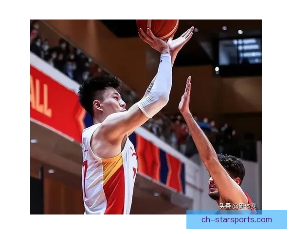 中国男篮备战世界杯全力冲击佳绩球迷期待新赛季精彩表现