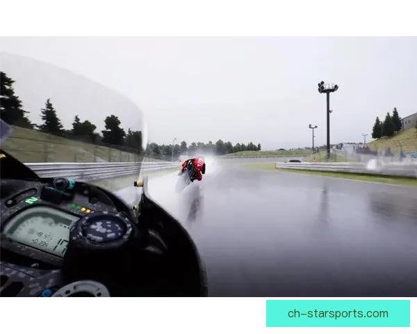 MotoGP赛场再起风云卫冕冠军雨战夺冠新星登台引发热议狂潮