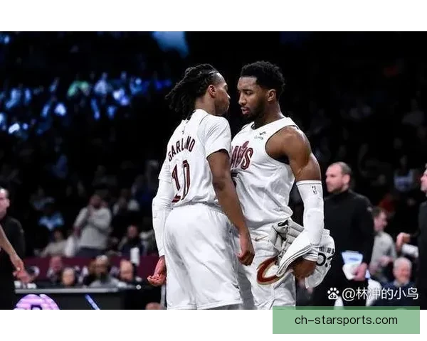 勇士队再迎大考，库里领衔迎战湖人全力争胜，西部排名争夺进入白热化