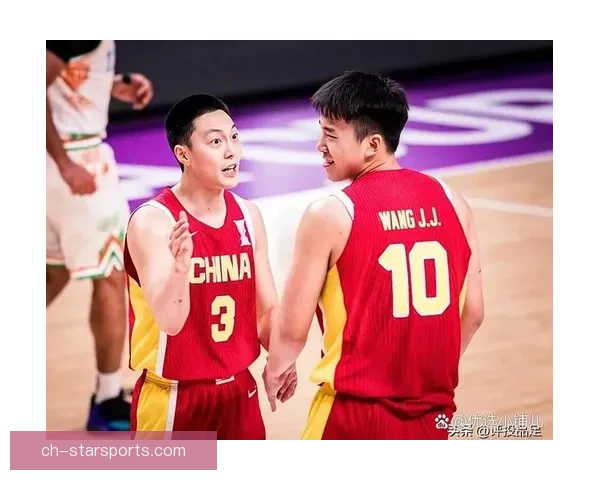 国内篮球联赛季后赛激烈开战各队明星球员表现抢眼